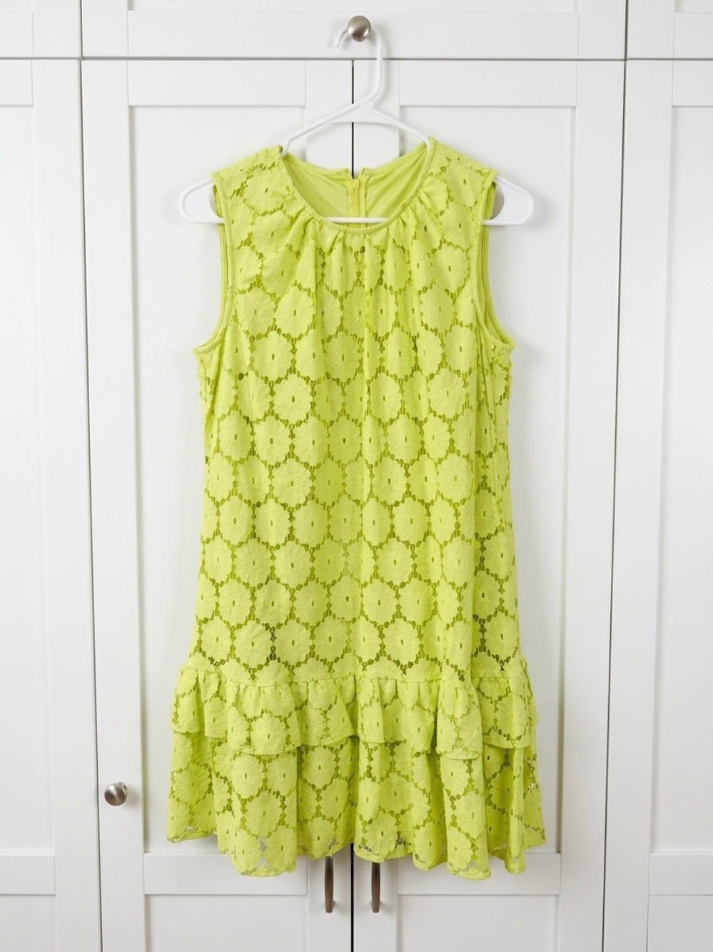 Maggy London Green Lace Tiered Shift Dress